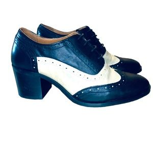Vtg Miz Mooz wingtip leather saddle oxfords classic block heel spectator shoe 39